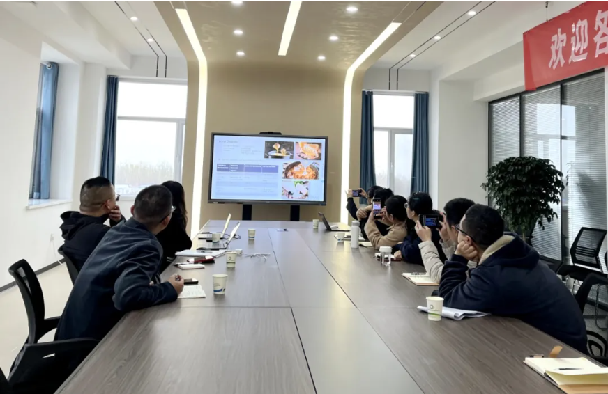 意大利SACCO公司專家到前進集團傳祁甘味乳業交流洽談