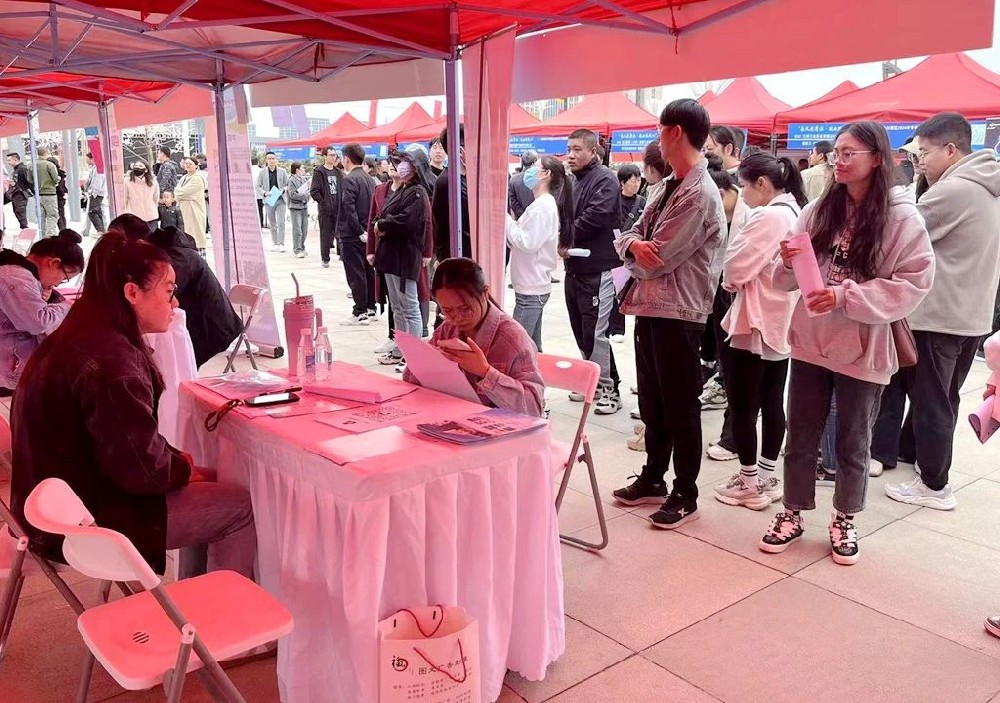 促就業，助發展——傳祁甘味乳業組織多渠道人才招聘