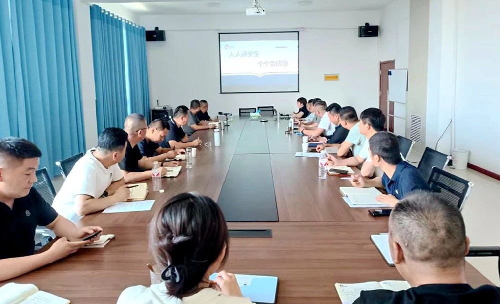甘肅前進集團牧業單元組織開展“人人講安全、個個會應急”培訓